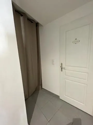 Joli Appartement Au Coeur Du Village Lorgues 0*,