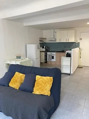 Joli Appartement Au Coeur Du Village Lorgues 0*,  France